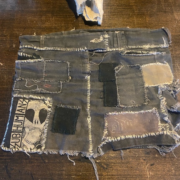 Crust Punk Patch Mini Skirt, Hand Made Hand Sewn. Punk/metal skirt, goth. - Picture 3 of 12